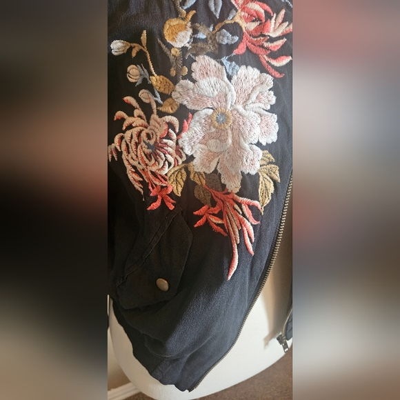 Johnny Was LA Vintage Silk Embroidered Bird Jacket Black Size Small - Picture 4 of 11